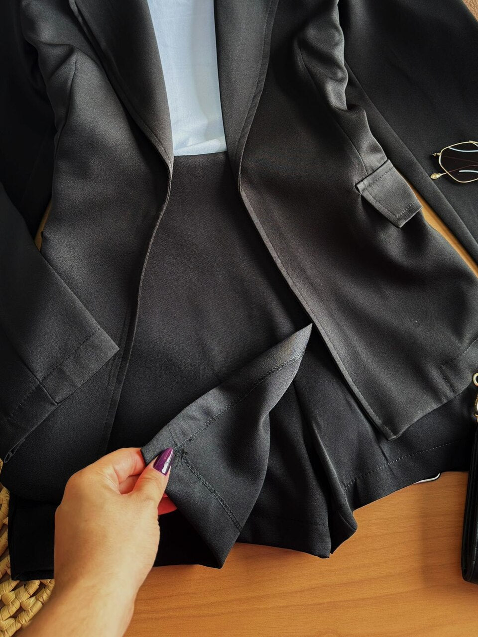 Conjunto Short-Saia e Blazer Fernanda Preto