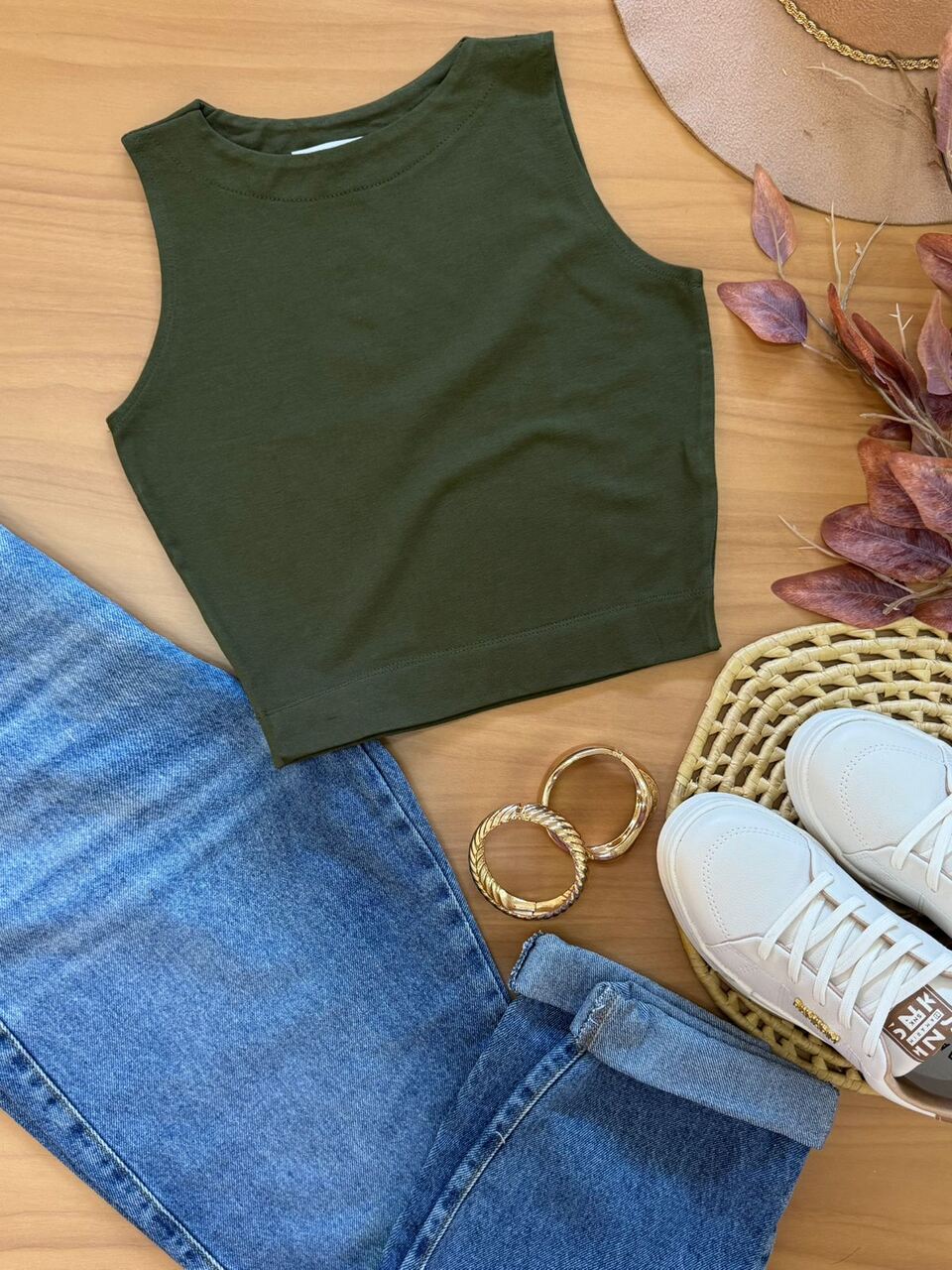 Cropped Moletinho Larissa Verde Militar