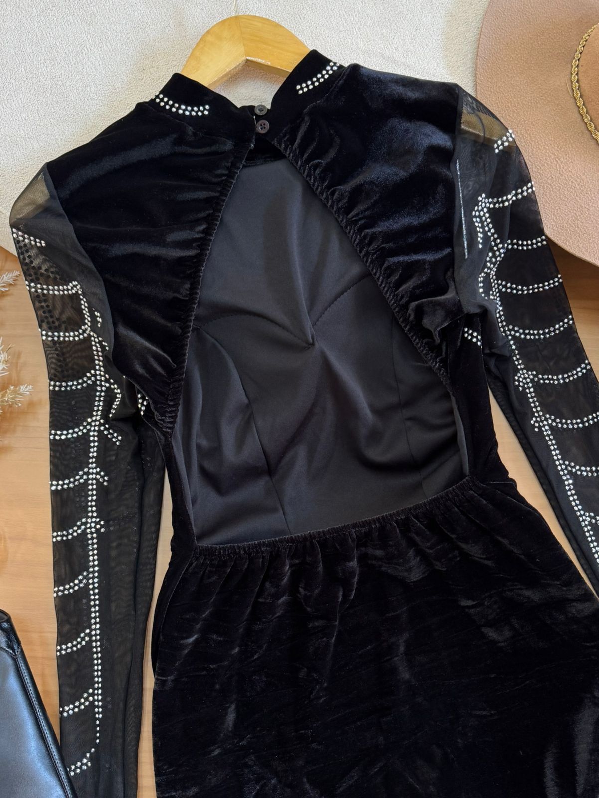Vestido Tule Veludo Brilho Duda Preto
